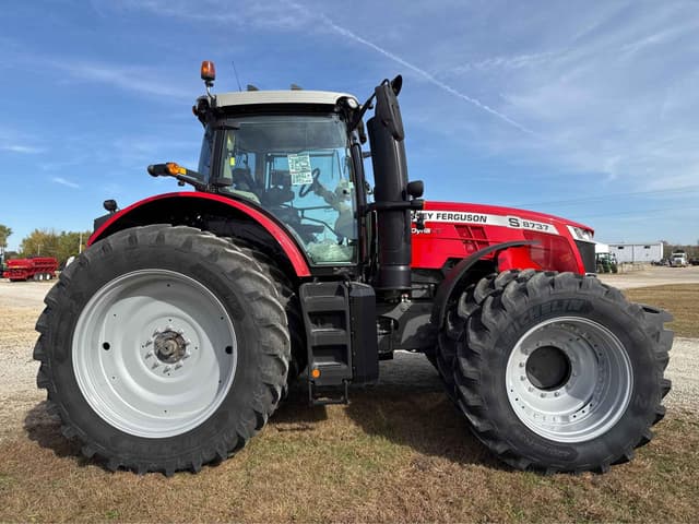 Image of Massey Ferguson 8737S equipment image 1