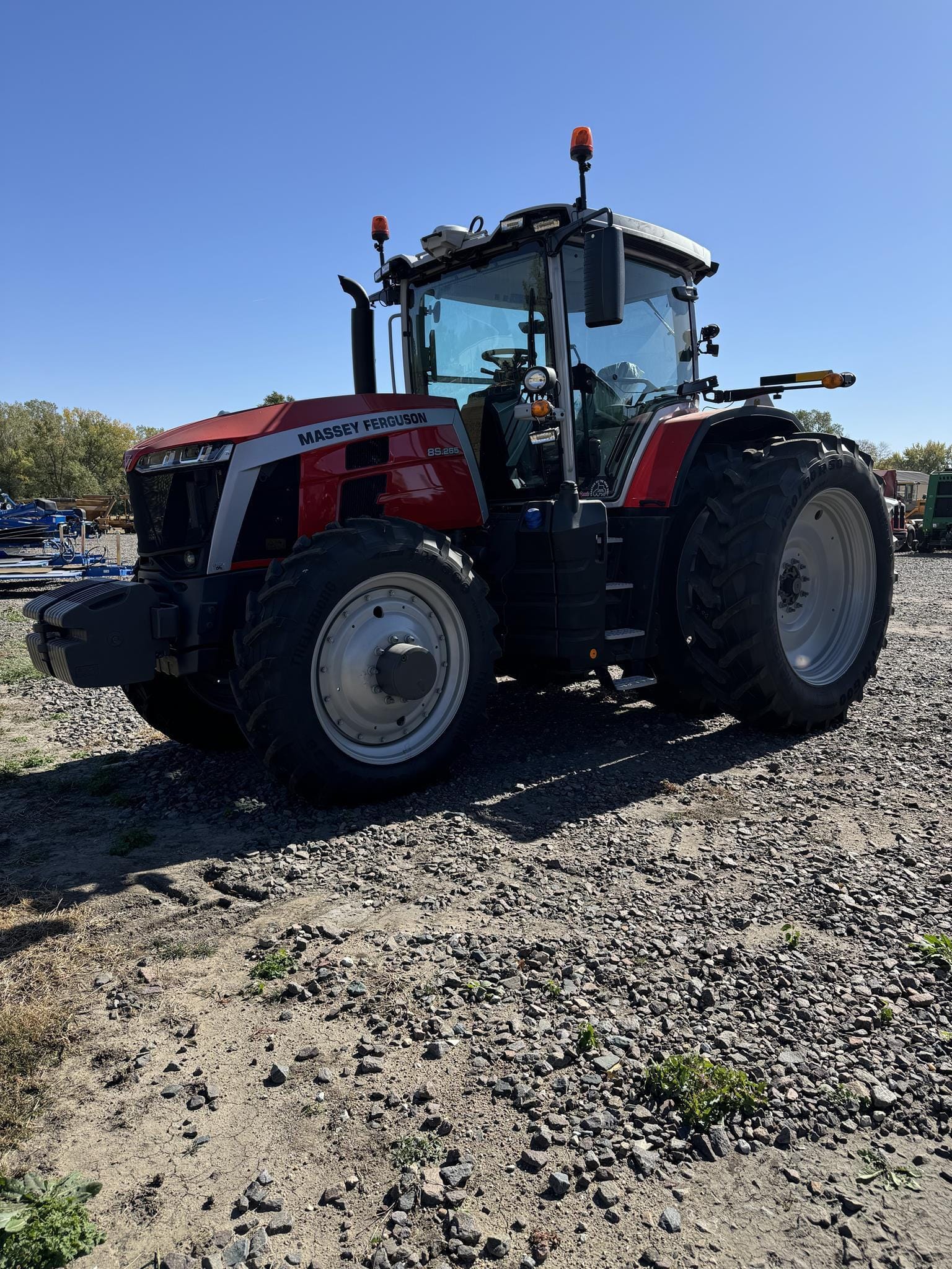 Main image Massey Ferguson 8S.265