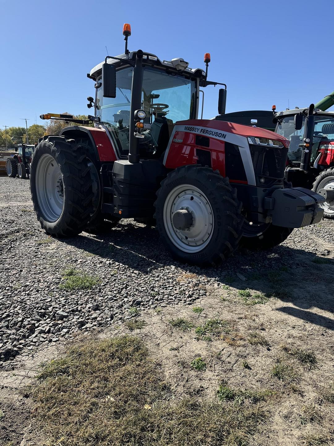 Image of Massey Ferguson 8S.265 Image 1