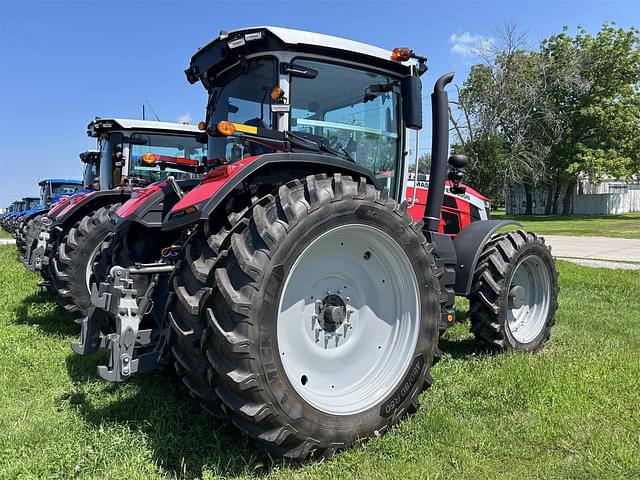 Image of Massey Ferguson 8S.305 equipment image 4