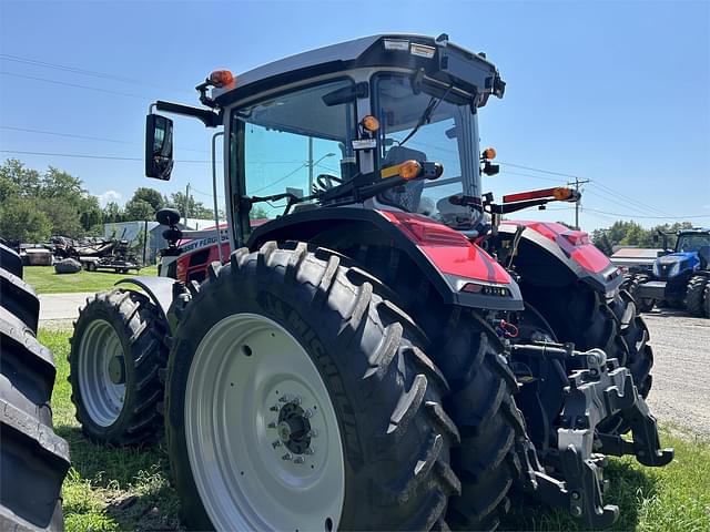 Image of Massey Ferguson 8S.305 equipment image 2