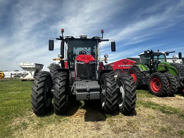 Image of Massey Ferguson 8S.305 equipment image 3