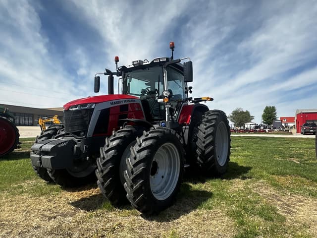 Image of Massey Ferguson 8S.305 equipment image 1
