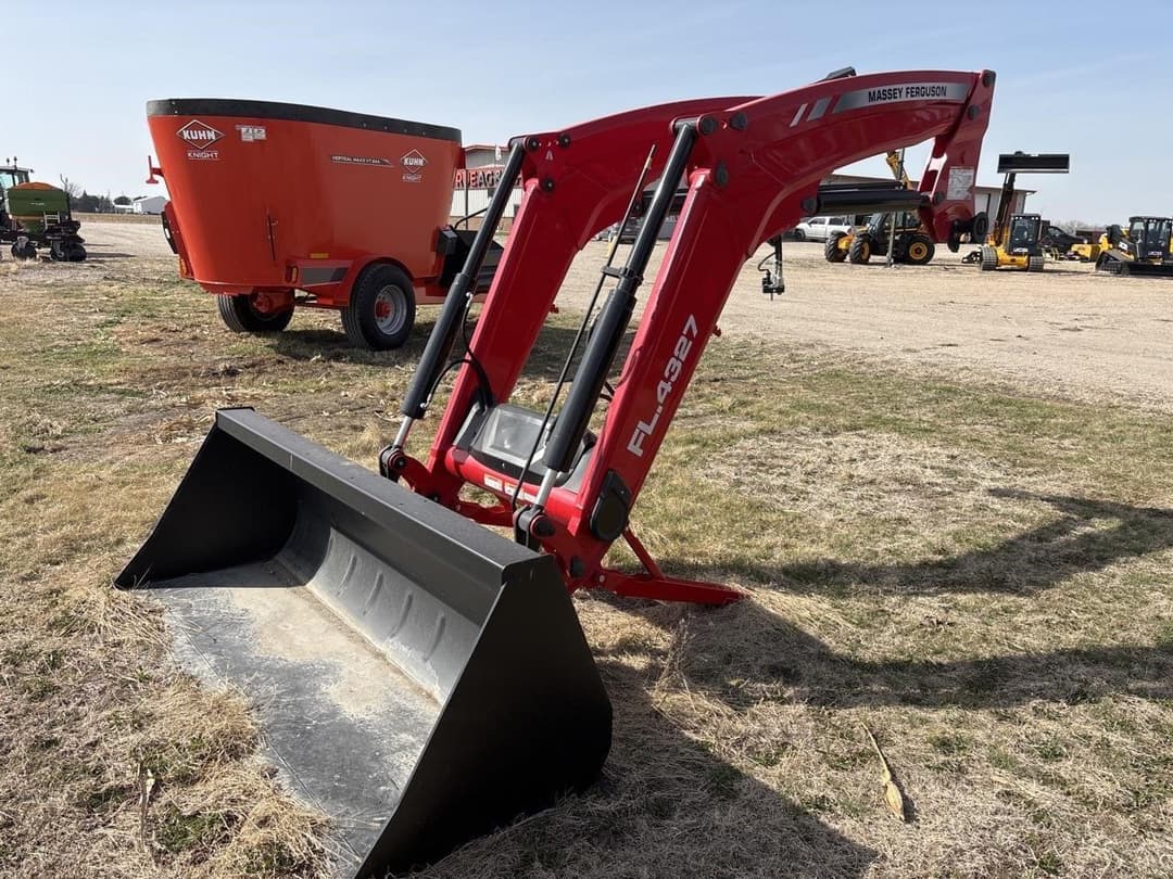 Image of Massey Ferguson FL4327 Primary image