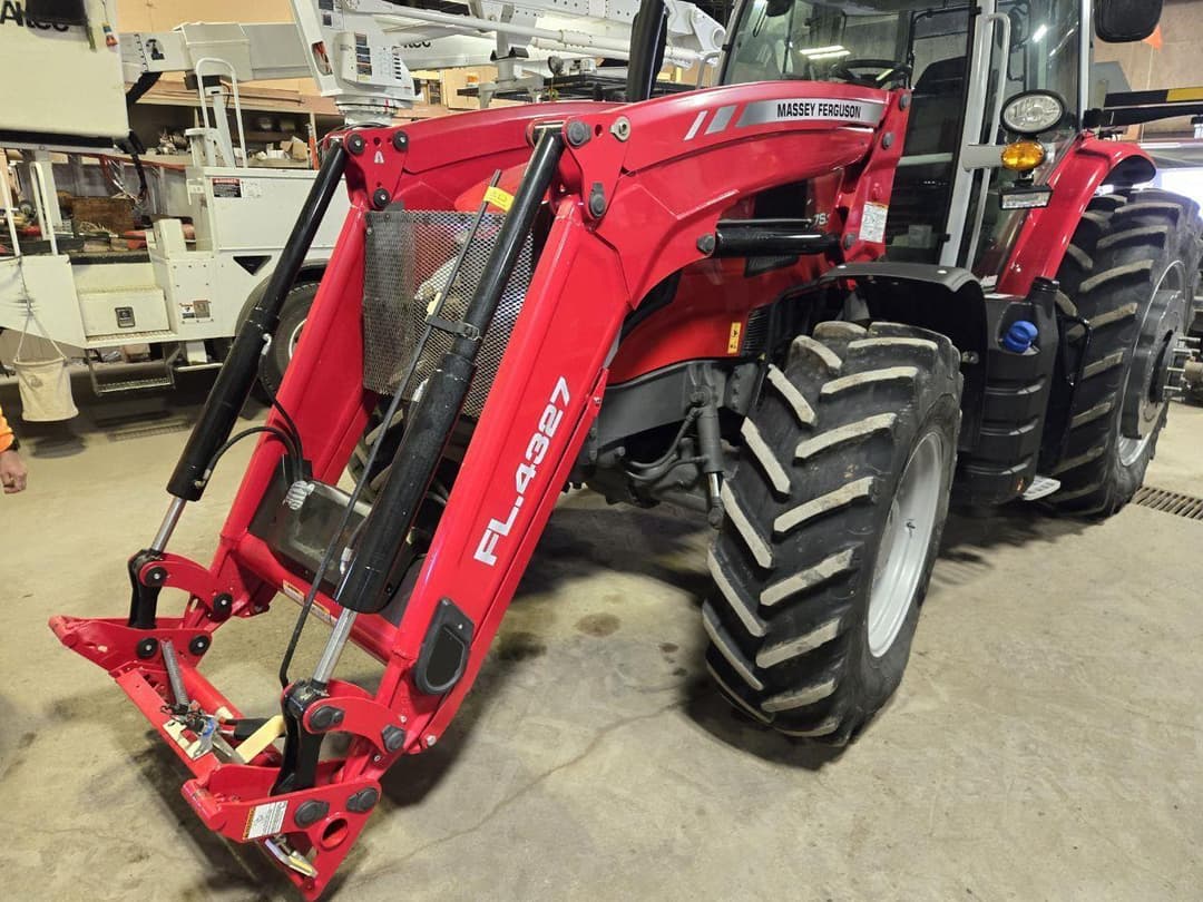 Image of Massey Ferguson FL4327 Image 0
