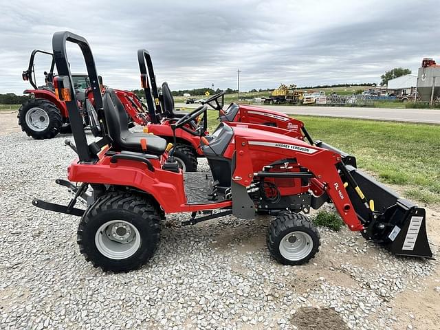 Image of Massey Ferguson GC1723 equipment image 3