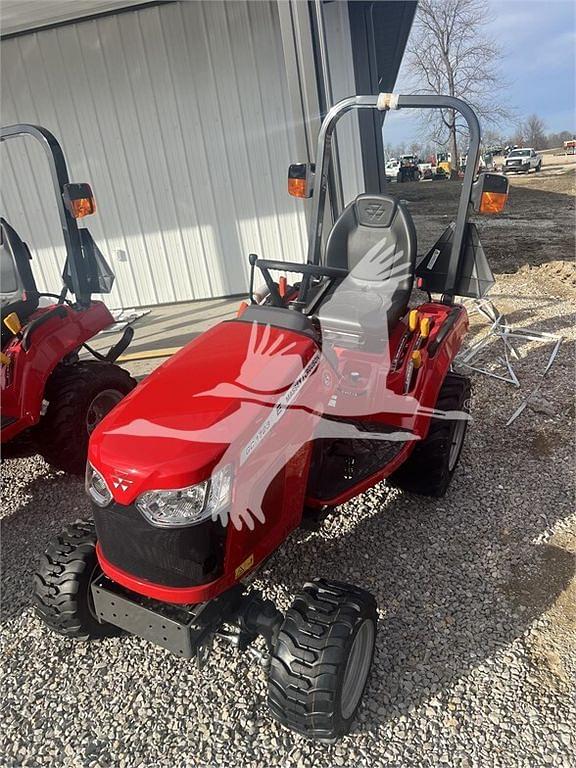 Image of Massey Ferguson GC1723E Image 0