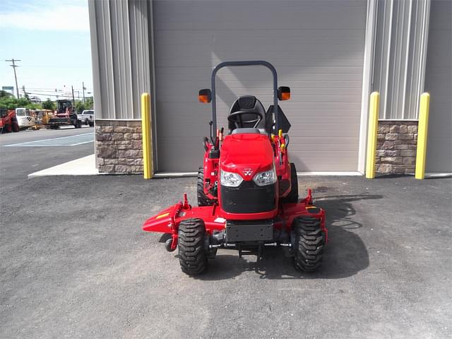 Image of Massey Ferguson GC1723E equipment image 3