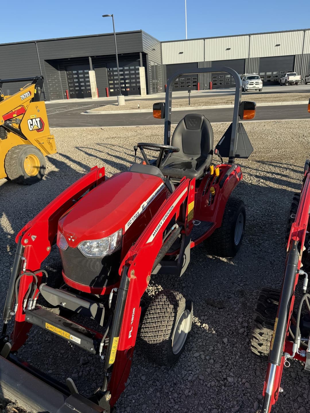 Image of Massey Ferguson GC1723E Primary image