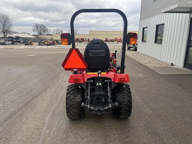 Image of Massey Ferguson GC1723E equipment image 3