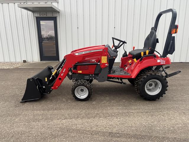 Image of Massey Ferguson GC1723E equipment image 1