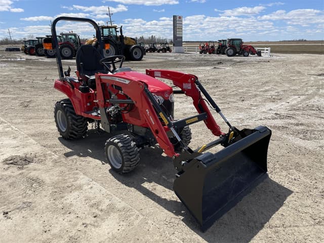 Image of Massey Ferguson GC1725M equipment image 1