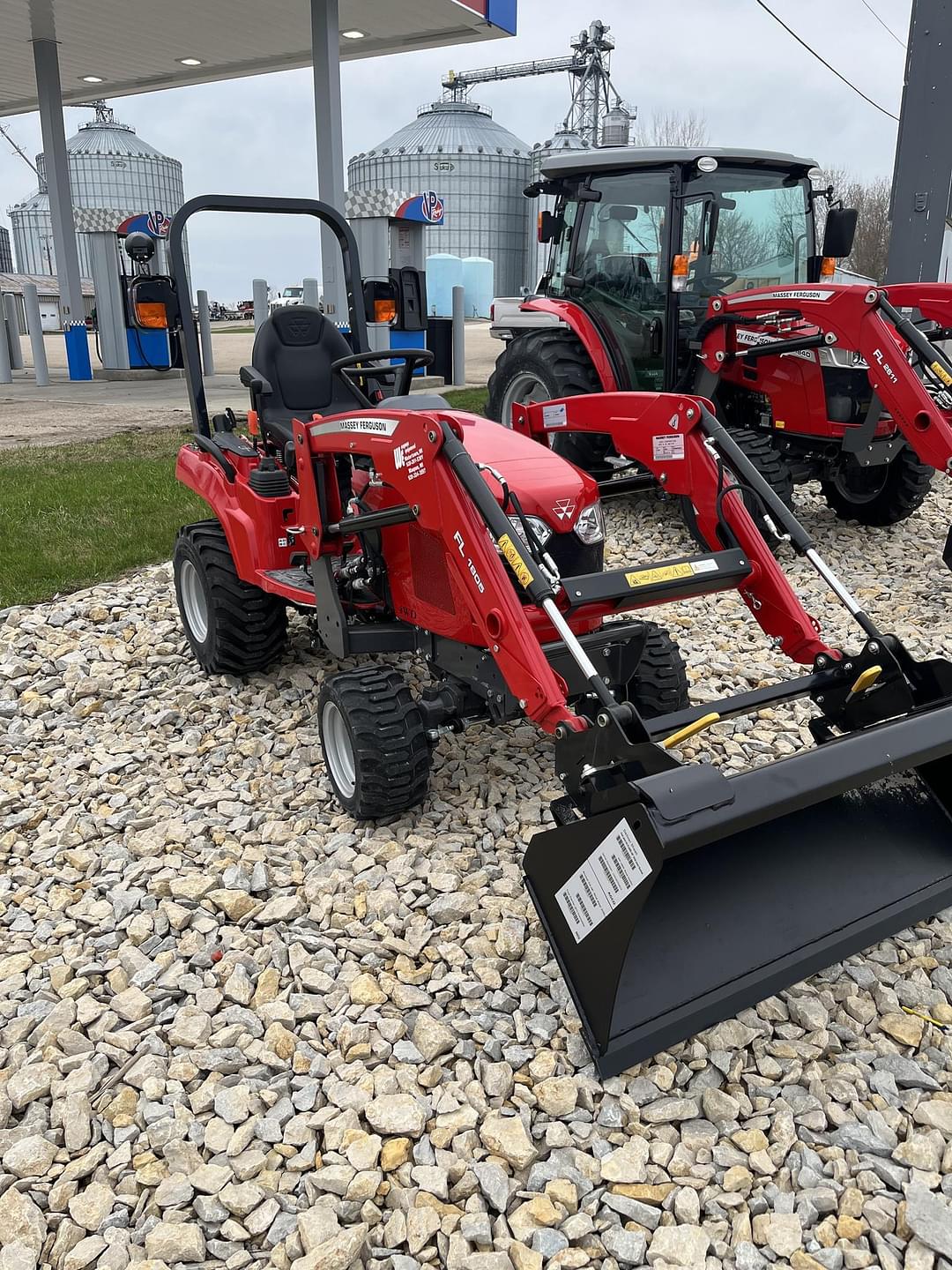 Image of Massey Ferguson GC1725M Primary image
