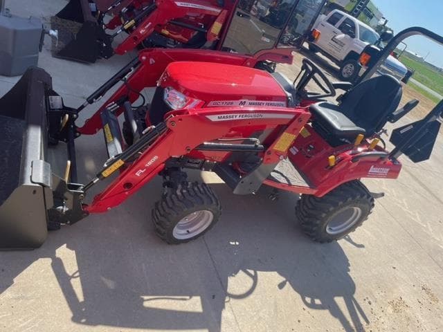 Image of Massey Ferguson GC1725M equipment image 3