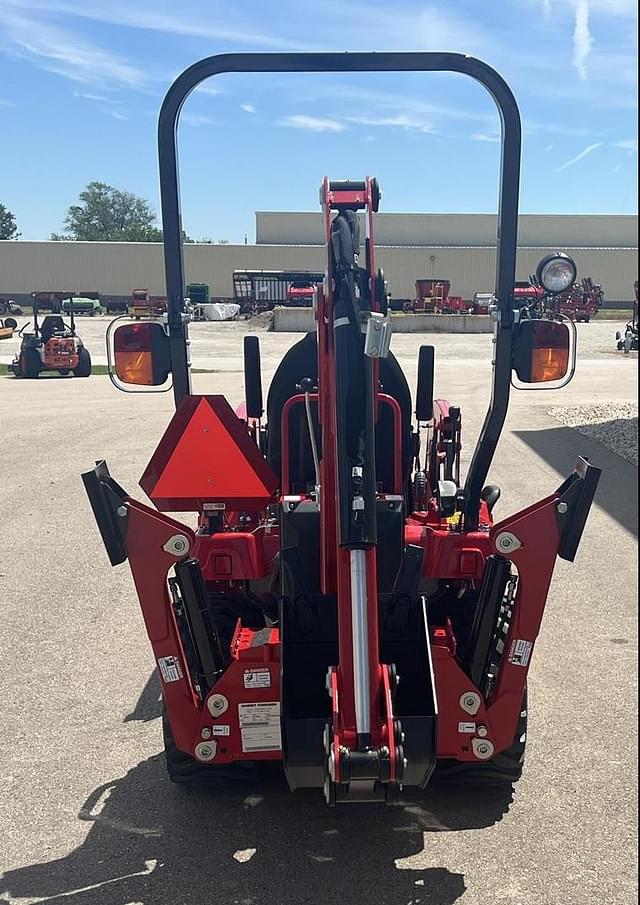 Image of Massey Ferguson GC1725MB equipment image 3