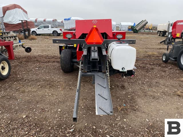 Image of Massey Ferguson 1842S equipment image 3