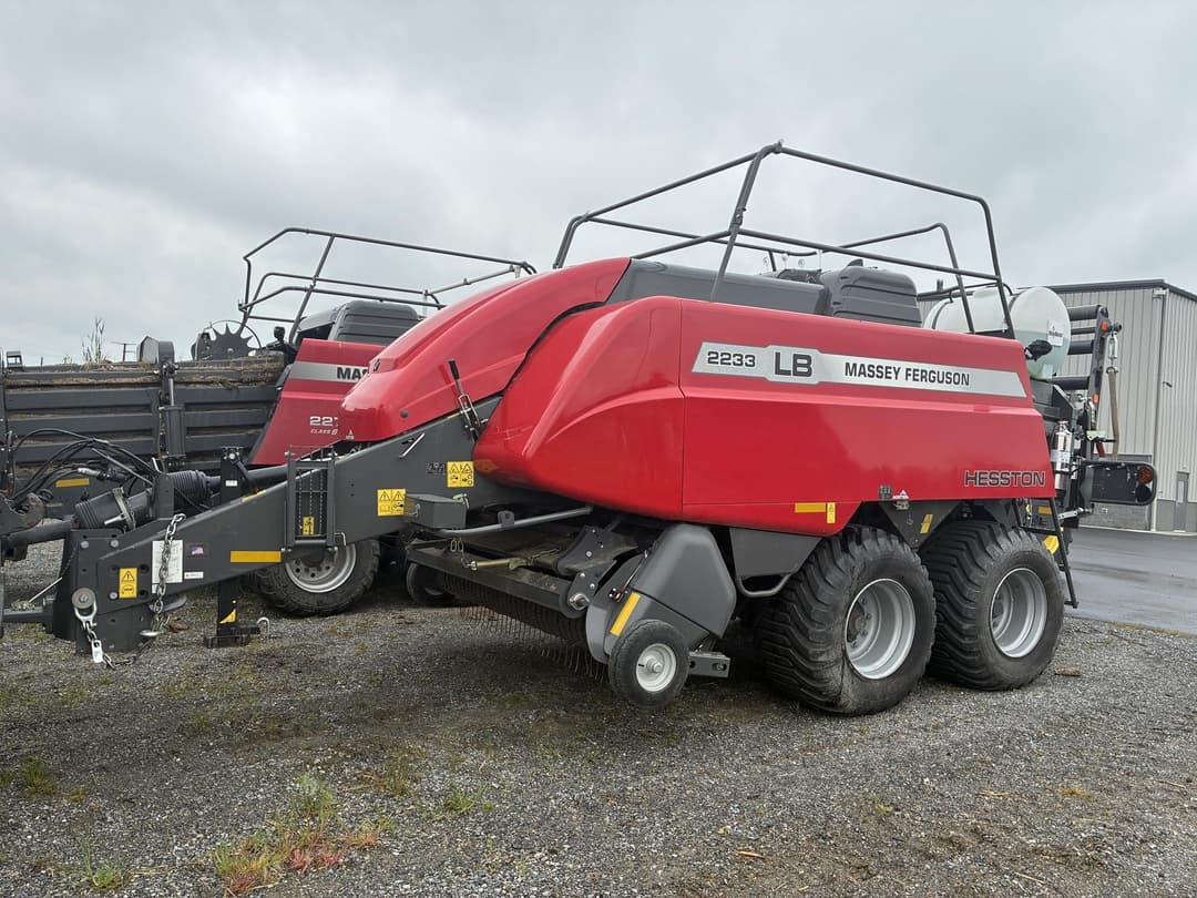 Image of Massey Ferguson LB2233 Primary image