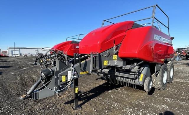 Image of Massey Ferguson LB2234 equipment image 2