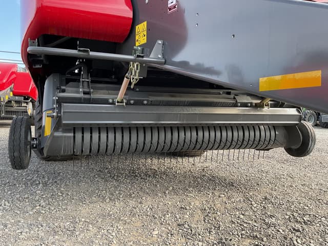 Image of Massey Ferguson LB2234 equipment image 3