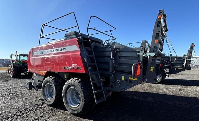 Image of Massey Ferguson LB2234 equipment image 3