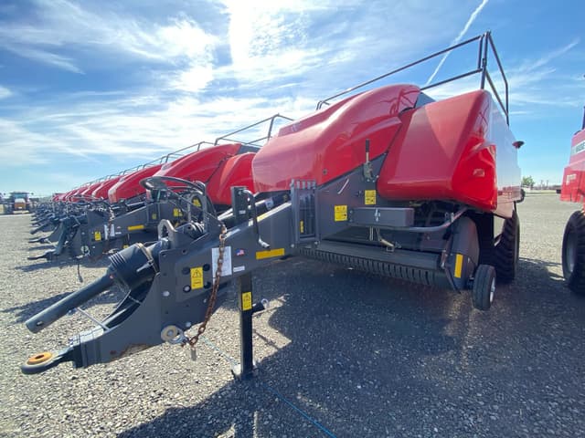 Image of Massey Ferguson LB2234 equipment image 2