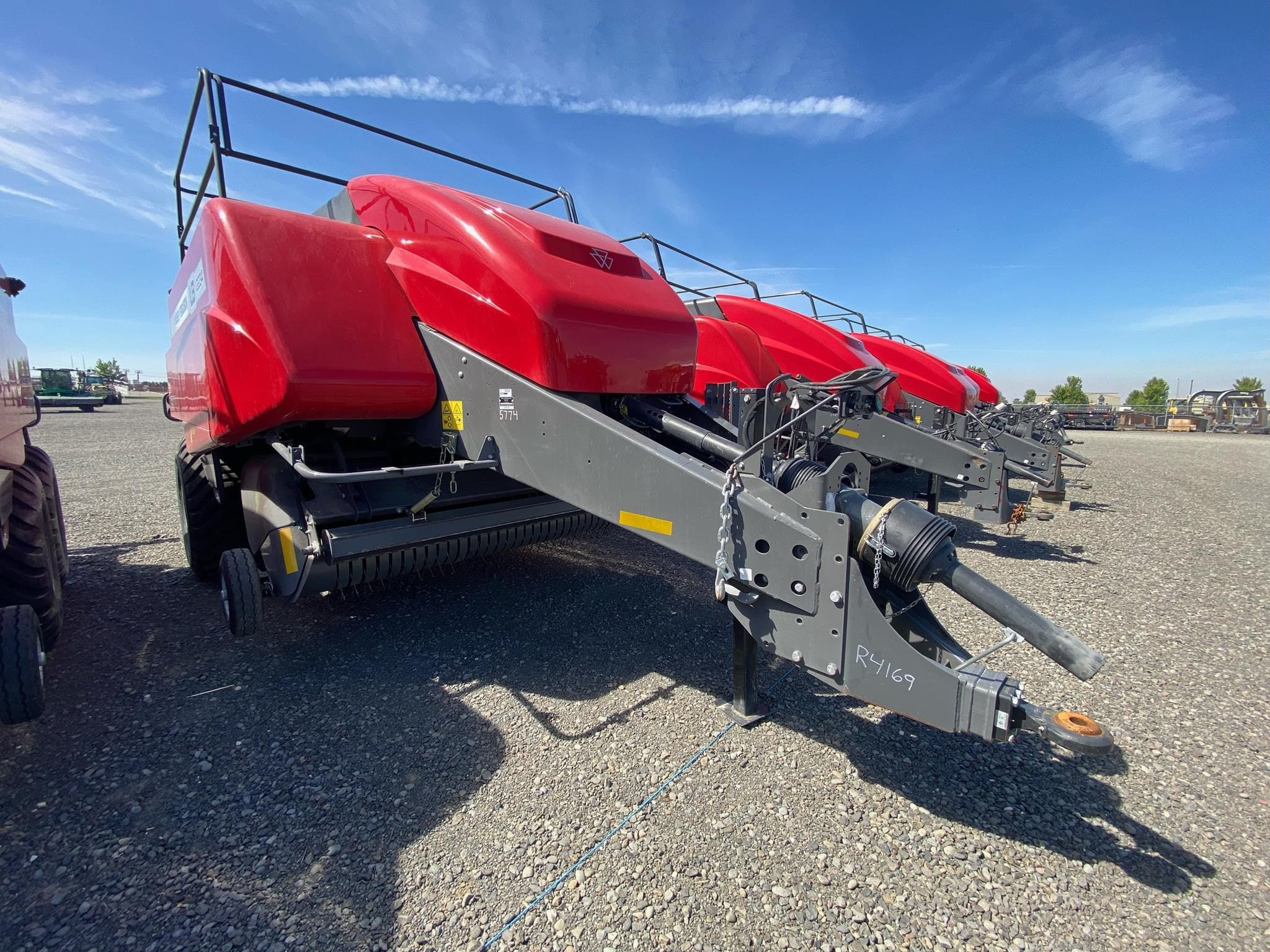2024 Massey Ferguson LB2234 Equipment Image0