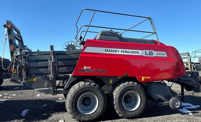 Image of Massey Ferguson LB2234 equipment image 3