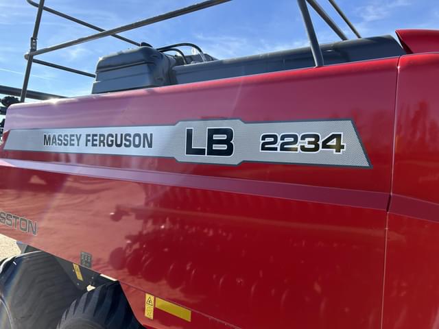 Image of Massey Ferguson LB2234 equipment image 2