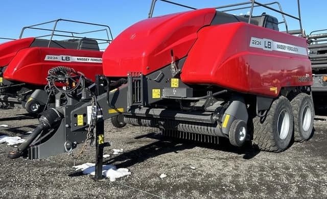 Image of Massey Ferguson LB2234 equipment image 4