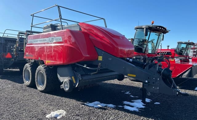 Image of Massey Ferguson LB2234 equipment image 4
