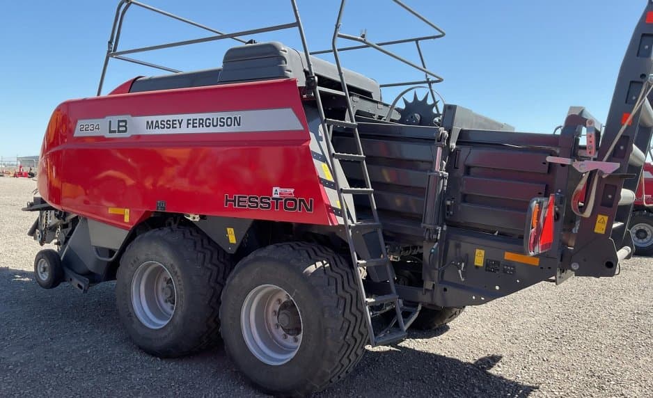 Image of Massey Ferguson LB2234 Primary image