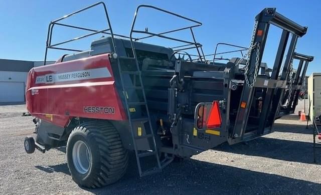 Image of Massey Ferguson LB2234 equipment image 2