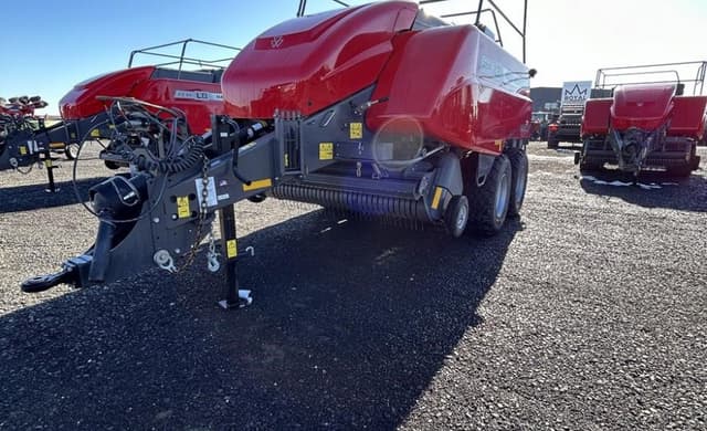 Image of Massey Ferguson LB2234 equipment image 4