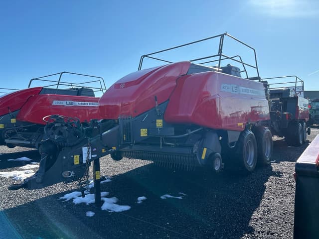 Image of Massey Ferguson LB2234 equipment image 1