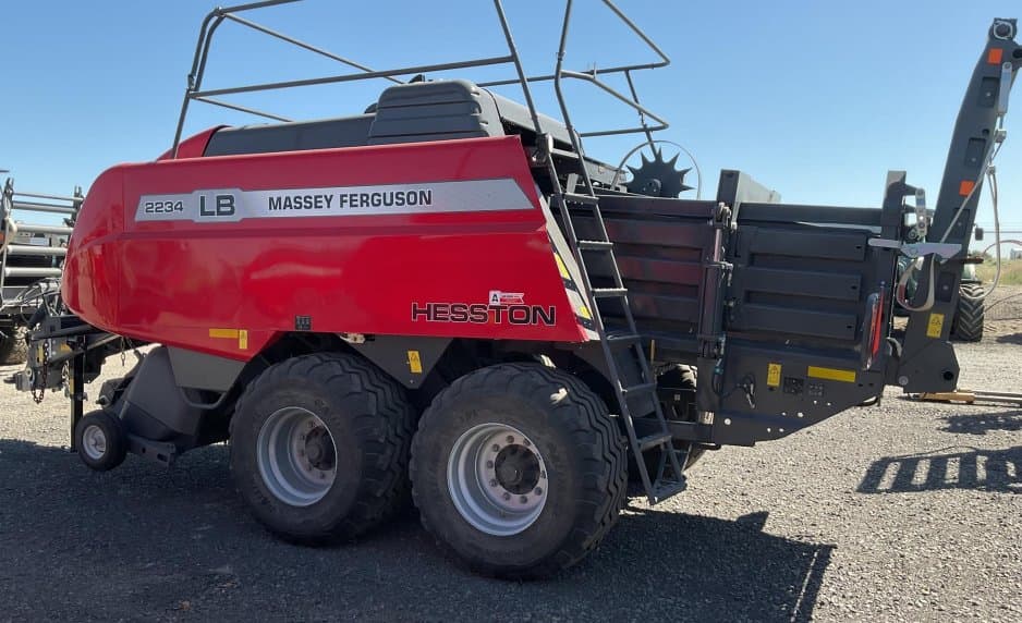 Image of Massey Ferguson LB2234 Primary image
