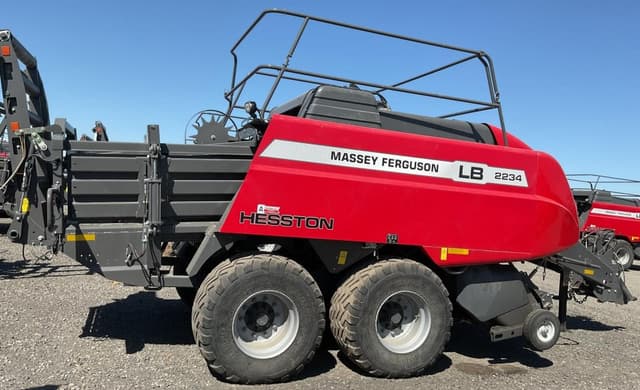 Image of Massey Ferguson LB2234 equipment image 2