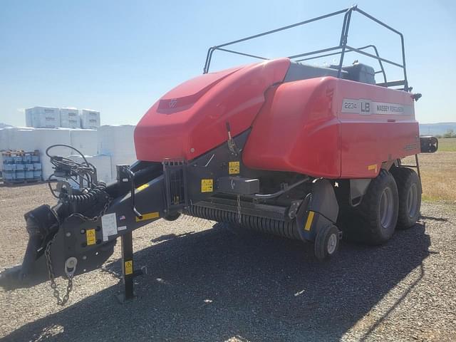 Image of Massey Ferguson LB2234 equipment image 1