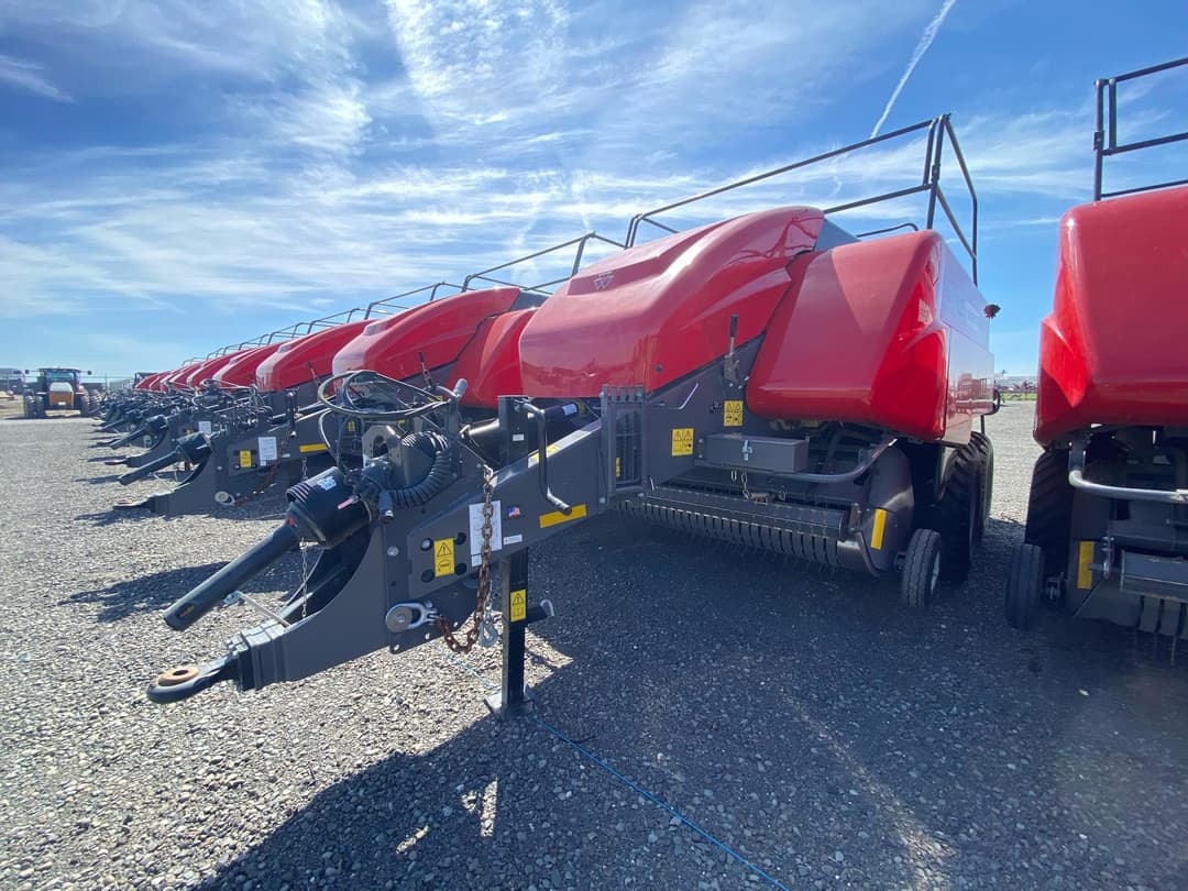 Image of Massey Ferguson LB2234 Primary image
