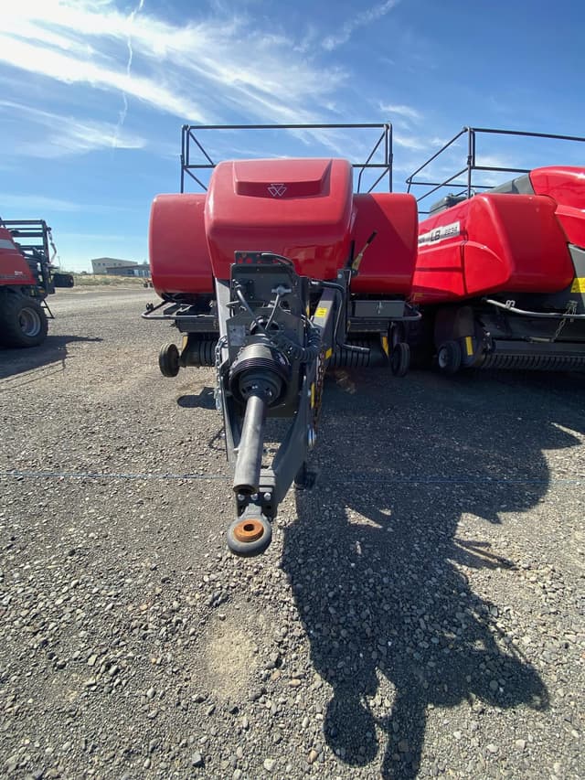 Image of Massey Ferguson LB2234 equipment image 1