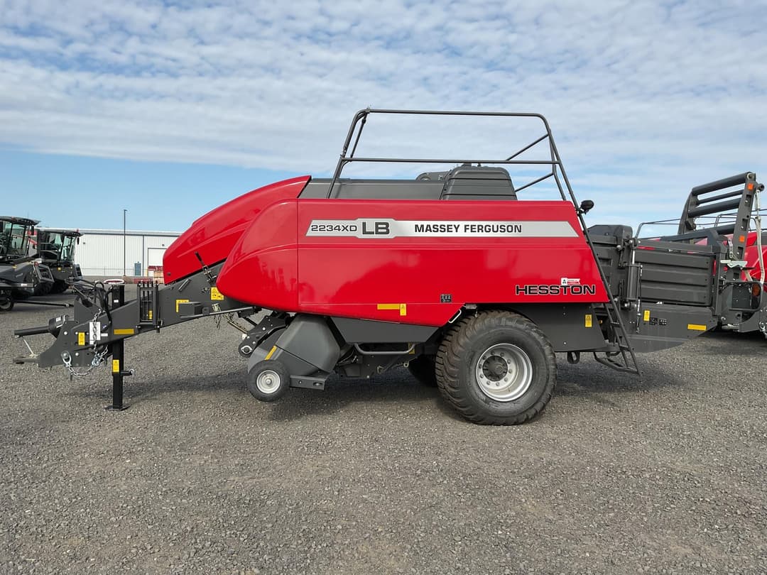 Image of Massey Ferguson LB2234 Primary image