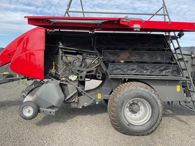 Image of Massey Ferguson LB2234 equipment image 1