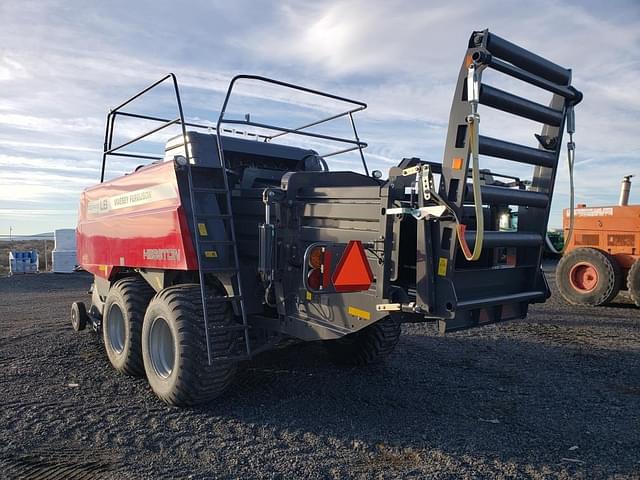 Image of Massey Ferguson LB2234XD equipment image 1