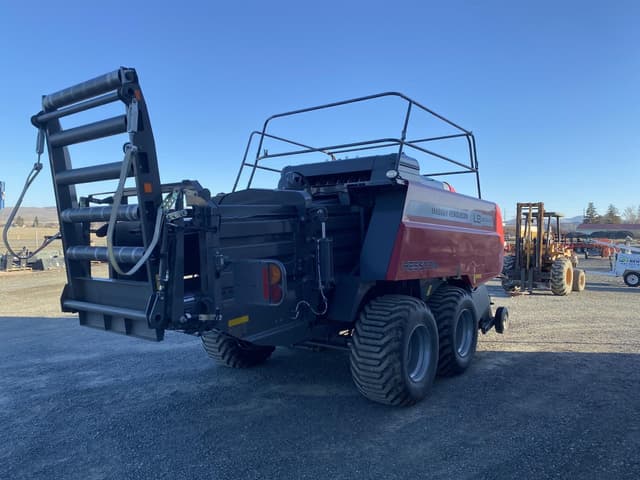 Image of Massey Ferguson LB2234XD equipment image 3