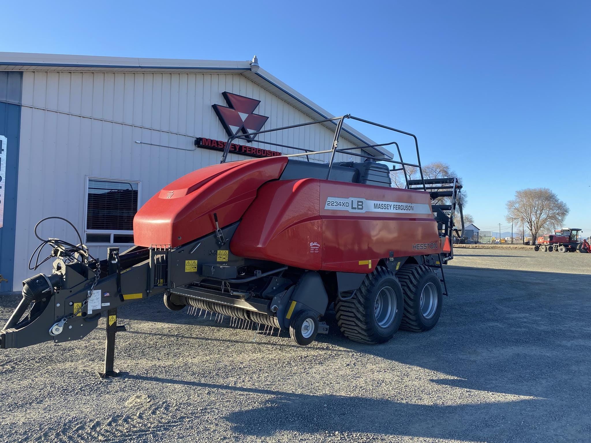 2024 Massey Ferguson LB2234XD Equipment Image0
