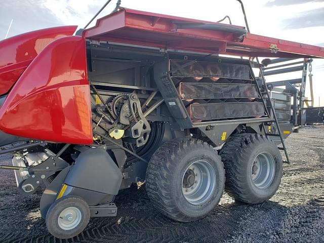 Image of Massey Ferguson LB2234XD equipment image 4