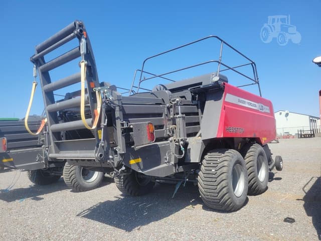 Image of Massey Ferguson LB2234XD equipment image 3