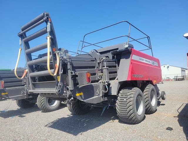 Image of Massey Ferguson LB2234XD equipment image 3