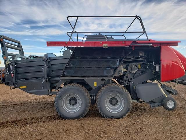 Image of Massey Ferguson LB2234XD equipment image 4