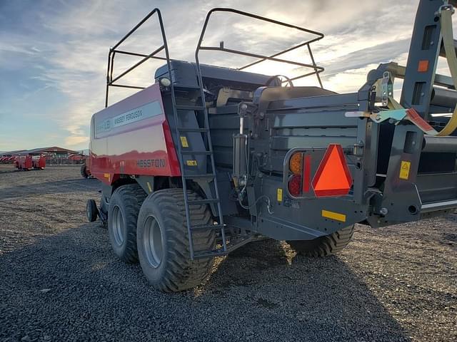 Image of Massey Ferguson LB2234XD equipment image 1