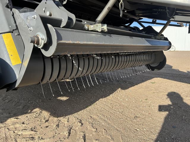 Image of Massey Ferguson LB2244 equipment image 2